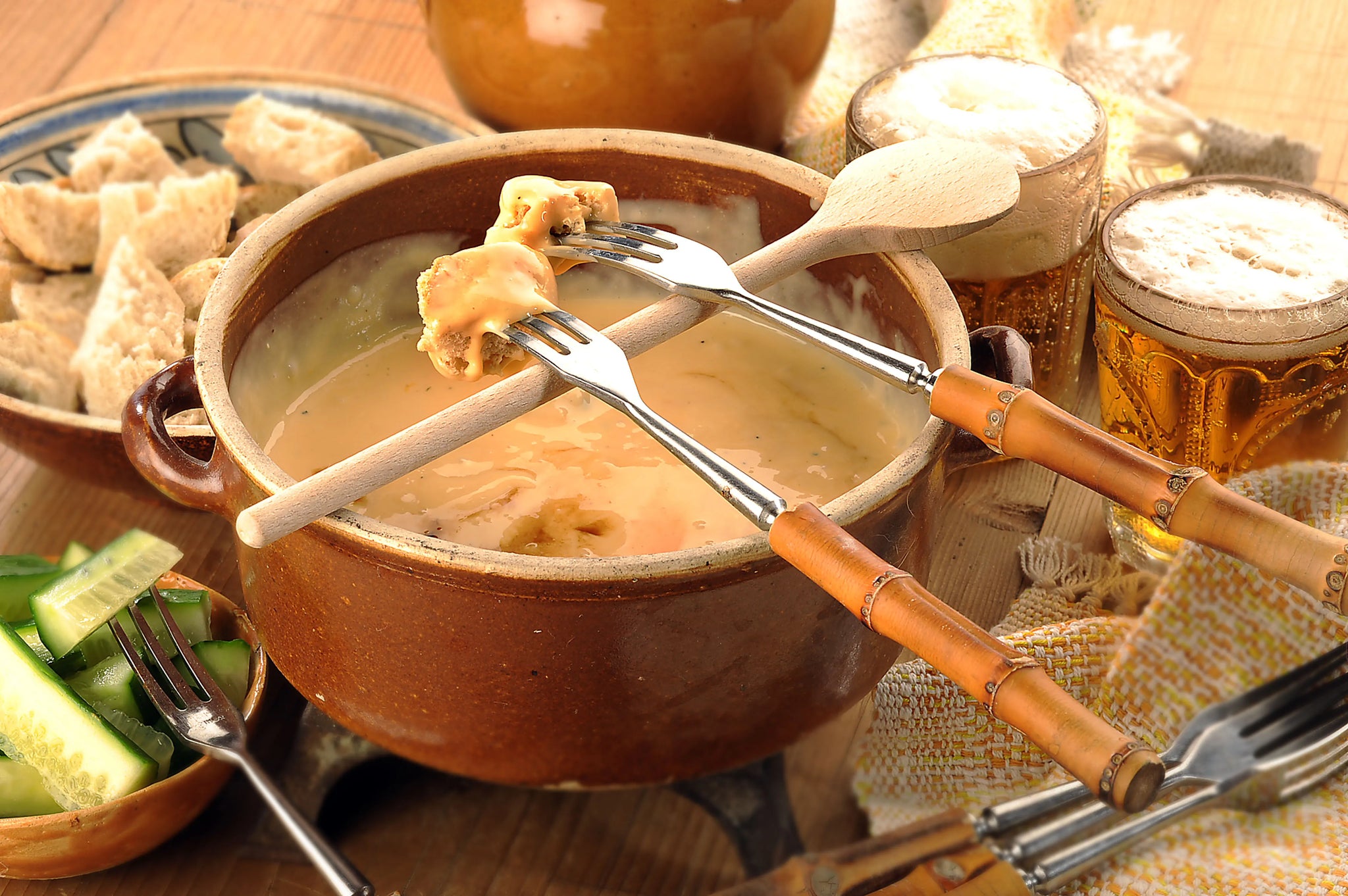 RECETA: FONDUE A LA CERVEZA