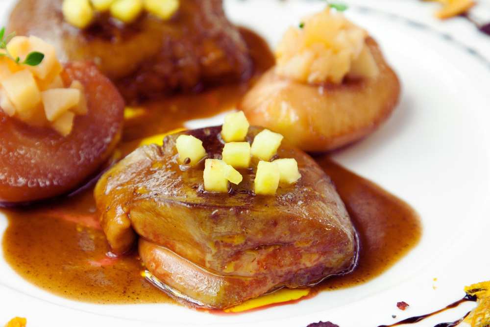Solomillo al foie y un toque exótico