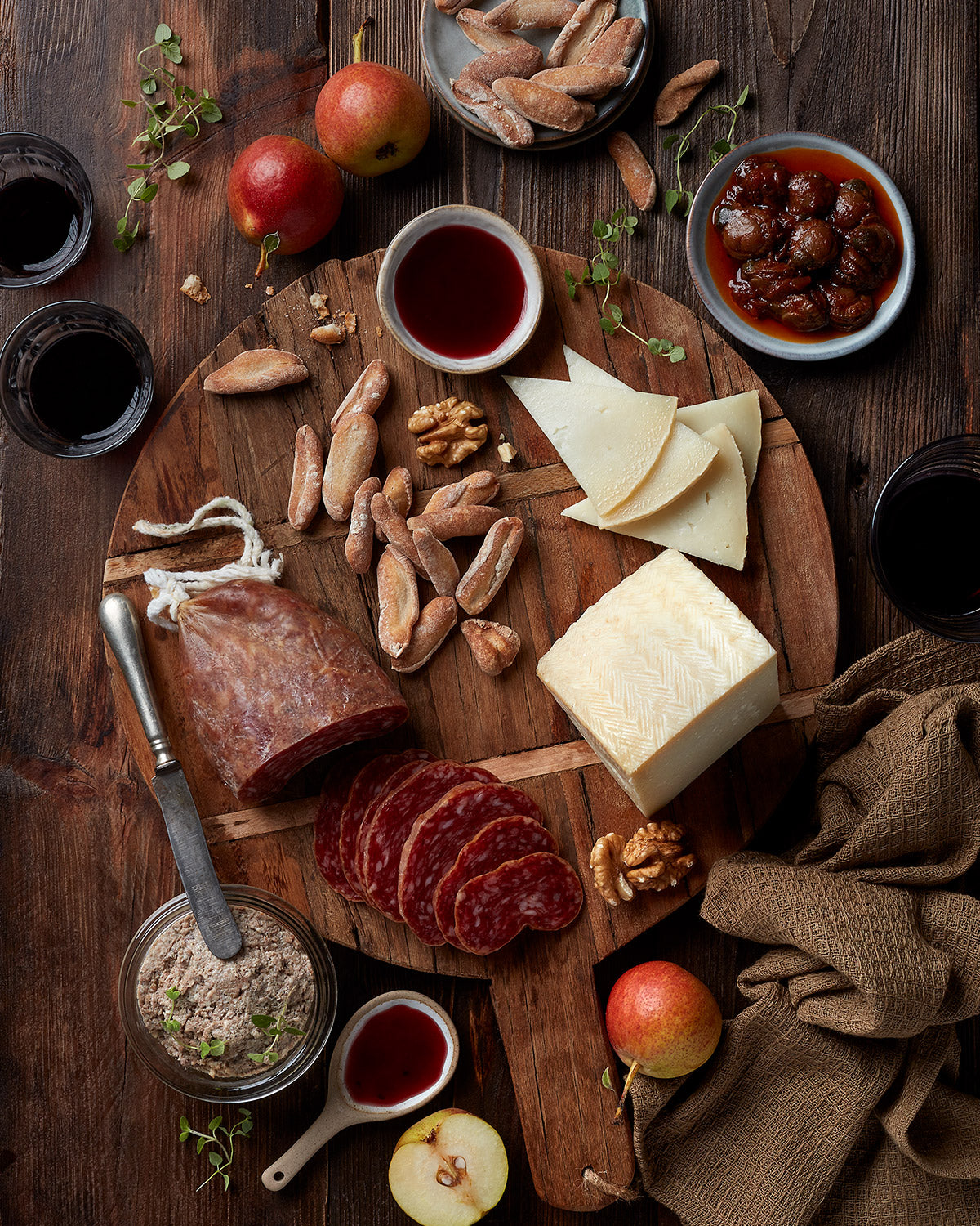 Regalos de cumpleaños originales: Por qué una cesta gourmet es mejor que otro perfume.